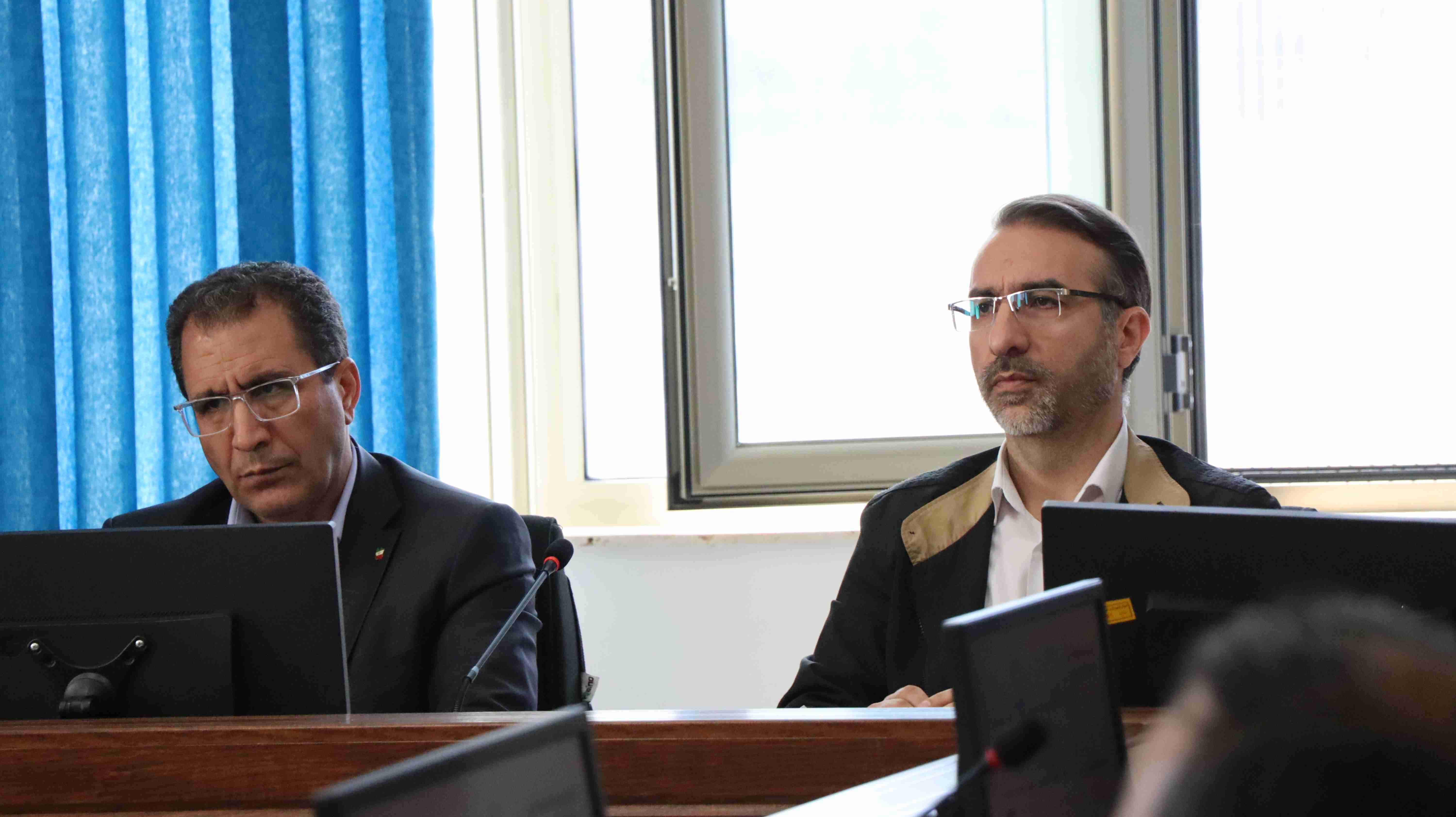 میزبانیِ مرکز پژوهش‌های شورا از «آپفن»