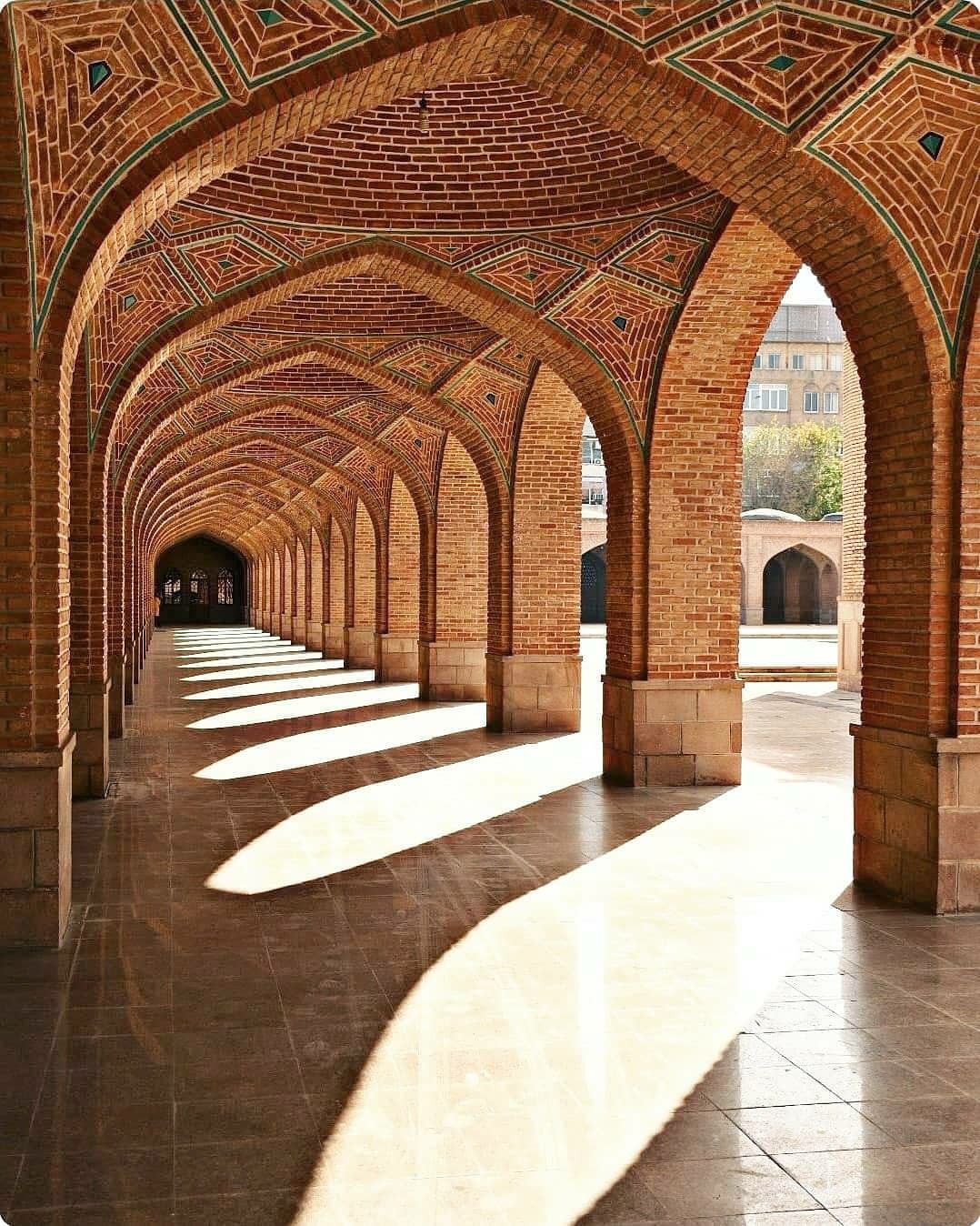 مرکز پژهش‌های شورای کلانشهر تبریز